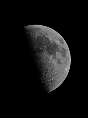 Lune photographiée à travers la lunette Pronto
