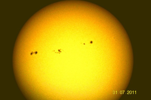 Soleil avec plusieurs taches